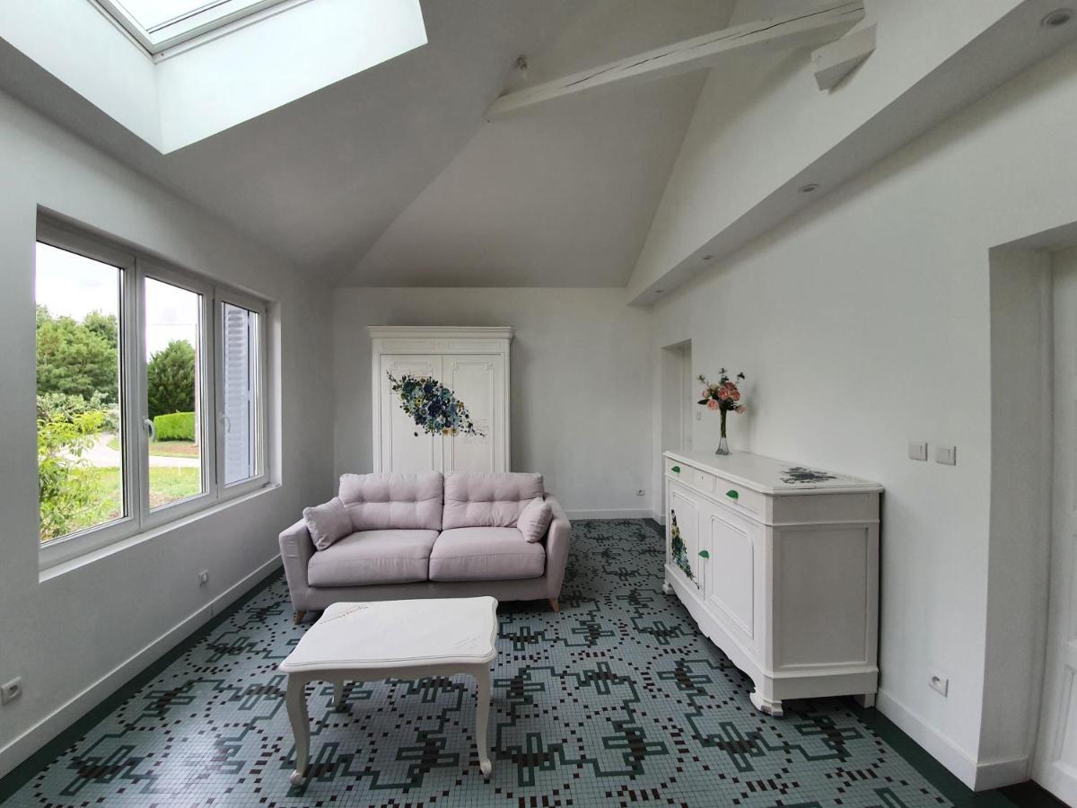 Gite De La Maison Du L.A.C Simard エクステリア 写真
